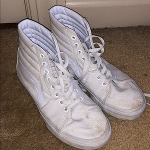White sk8 Hi vans